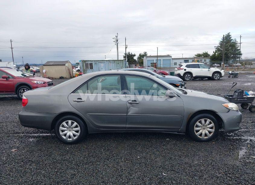 Photo 13 of 2005 Toyota Camry LE (VIN 4T1BE32K65U587892)