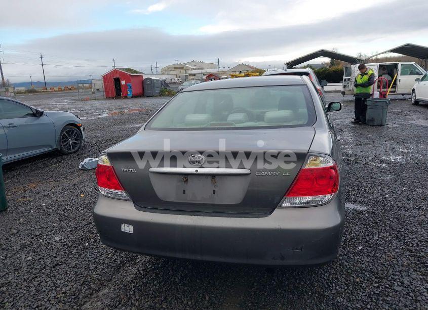 Photo 16 of 2005 Toyota Camry LE (VIN 4T1BE32K65U587892)