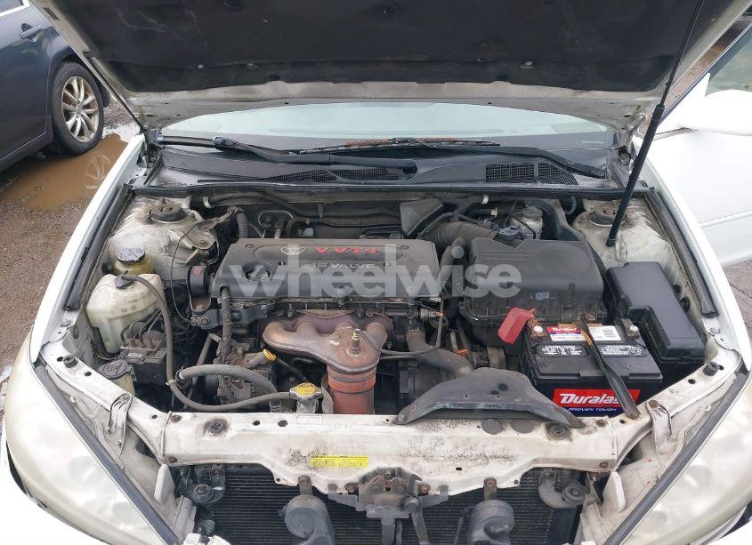 Photo 10 of 2005 Toyota Camry LE (VIN 4T1BE32K65U594101)