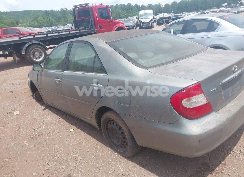 Photo 3 of 2005 Toyota Camry LE (VIN 4T1BE32K65U595734)