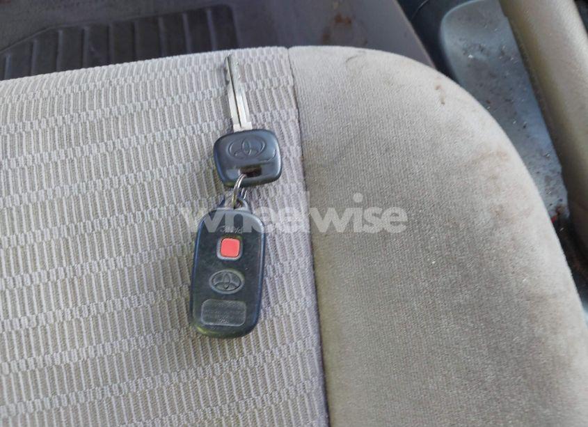 Photo 11 of 2005 Toyota Camry LE (VIN 4T1BE32K65U603993)