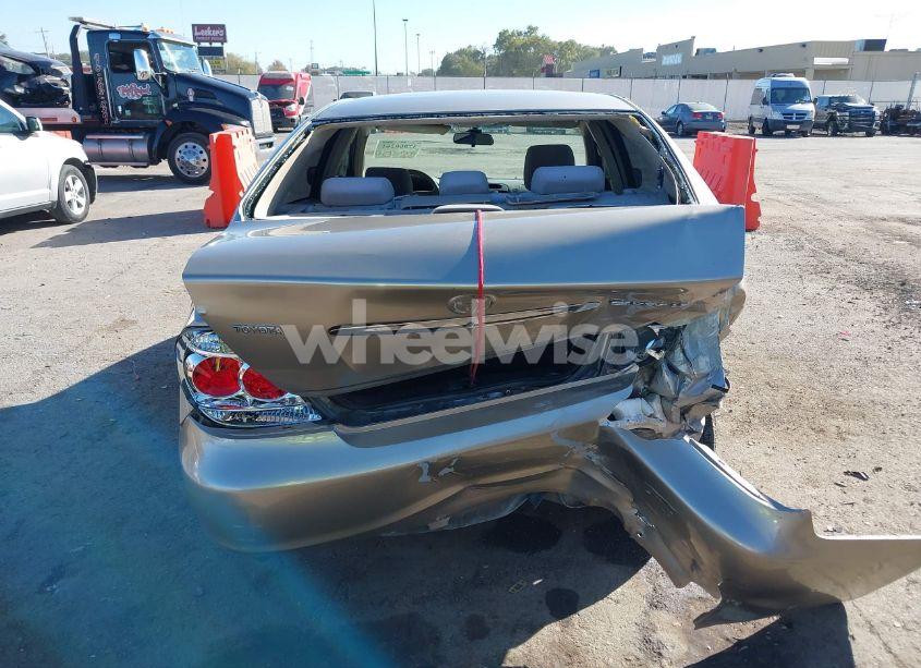 Photo 16 of 2005 Toyota Camry STD (VIN 4T1BE32K65U631258)