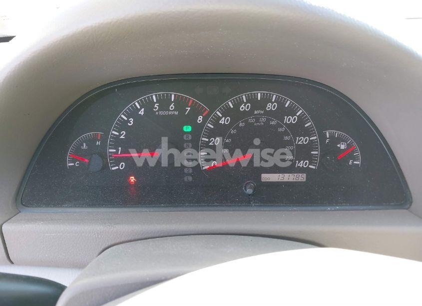Photo 7 of 2005 Toyota Camry STD (VIN 4T1BE32K65U631258)