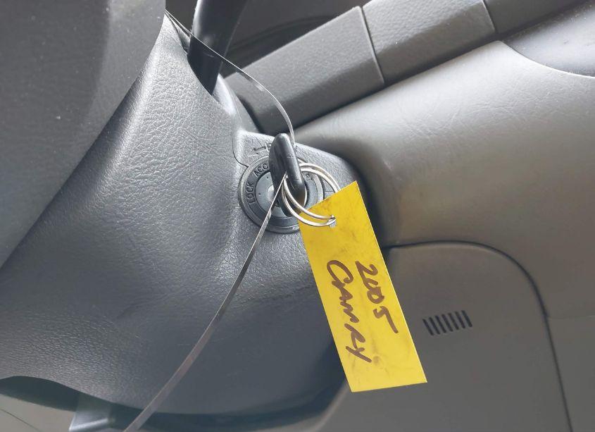 Photo 11 of 2005 Toyota Camry LE (VIN 4T1BE32K65U637805)