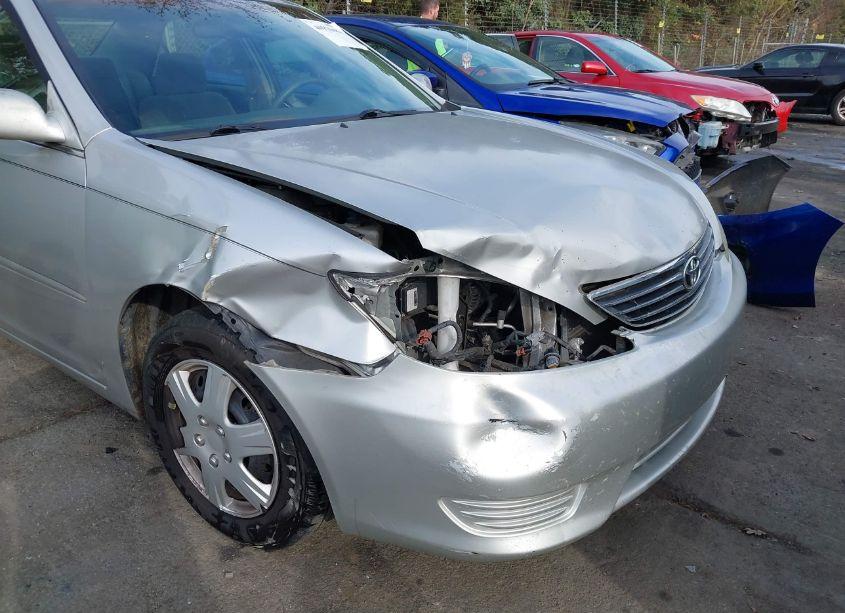 Photo 6 of 2005 Toyota Camry LE (VIN 4T1BE32K65U637805)