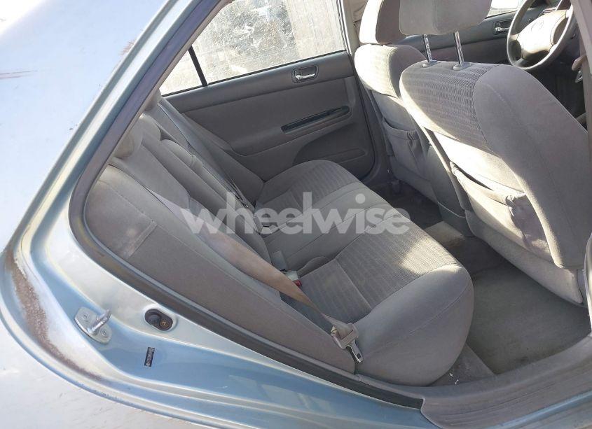 Photo 8 of 2005 Toyota Camry LE (VIN 4T1BE32K65U949834)