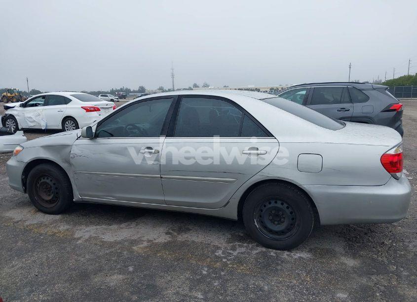 Photo 14 of 2005 Toyota Camry LE (VIN 4T1BE32K65U989539)