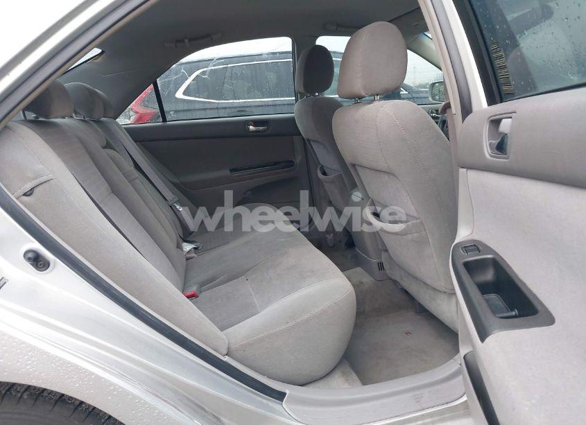 Photo 8 of 2005 Toyota Camry LE (VIN 4T1BE32K65U989539)