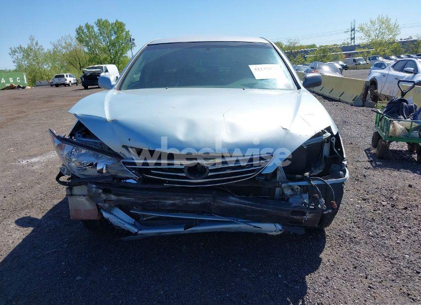 Photo 12 of 2005 Toyota Camry LE (VIN 4T1BE32K65U994854)