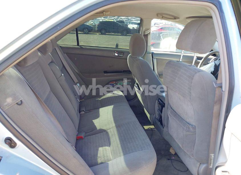 Photo 8 of 2005 Toyota Camry LE (VIN 4T1BE32K65U994854)