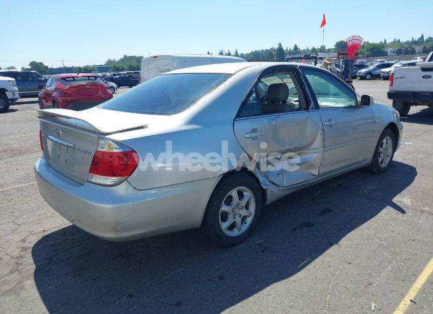 Photo 4 of 2006 Toyota Camry LE (VIN 4T1BE32K66U121154)