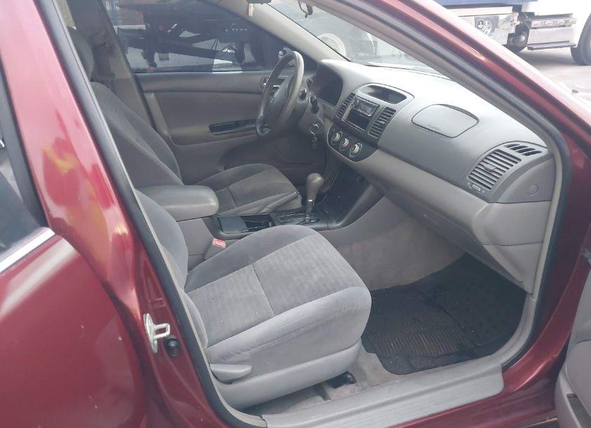 Photo 5 of 2006 Toyota Camry LE (VIN 4T1BE32K66U123468)