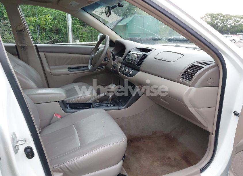 Photo 5 of 2006 Toyota Camry LE (VIN 4T1BE32K66U642231)