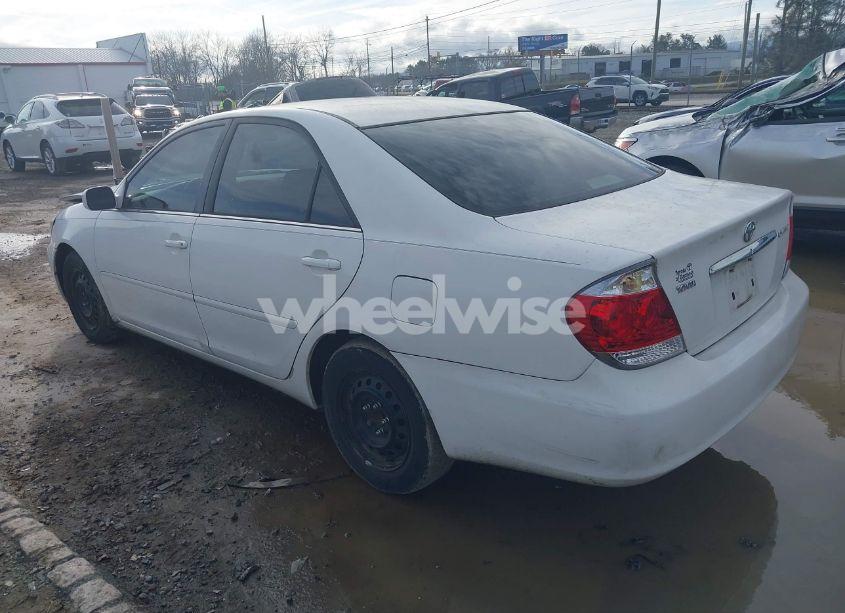 Photo 3 of 2006 Toyota Camry LE (VIN 4T1BE32K66U643945)