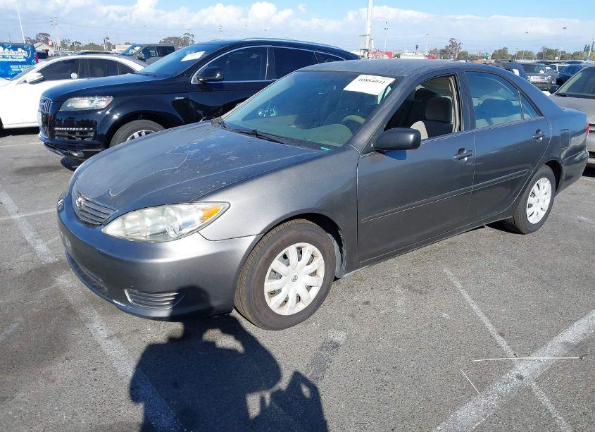 Photo 2 of 2006 Toyota Camry LE (VIN 4T1BE32K66U673852)