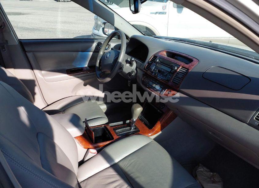 Photo 5 of 2006 Toyota Camry XLE (VIN 4T1BE32K66U675732)
