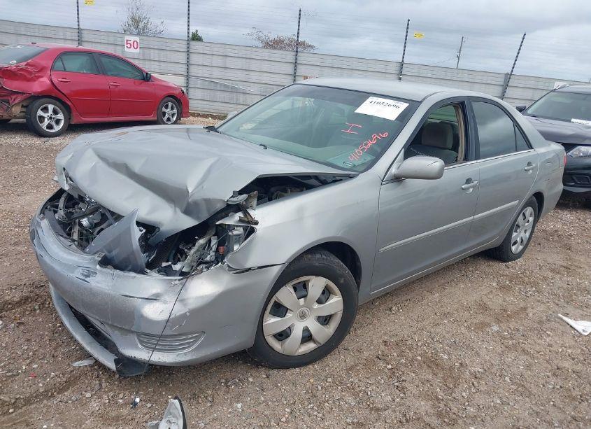 Photo 2 of 2006 Toyota Camry LE (VIN 4T1BE32K66U700659)