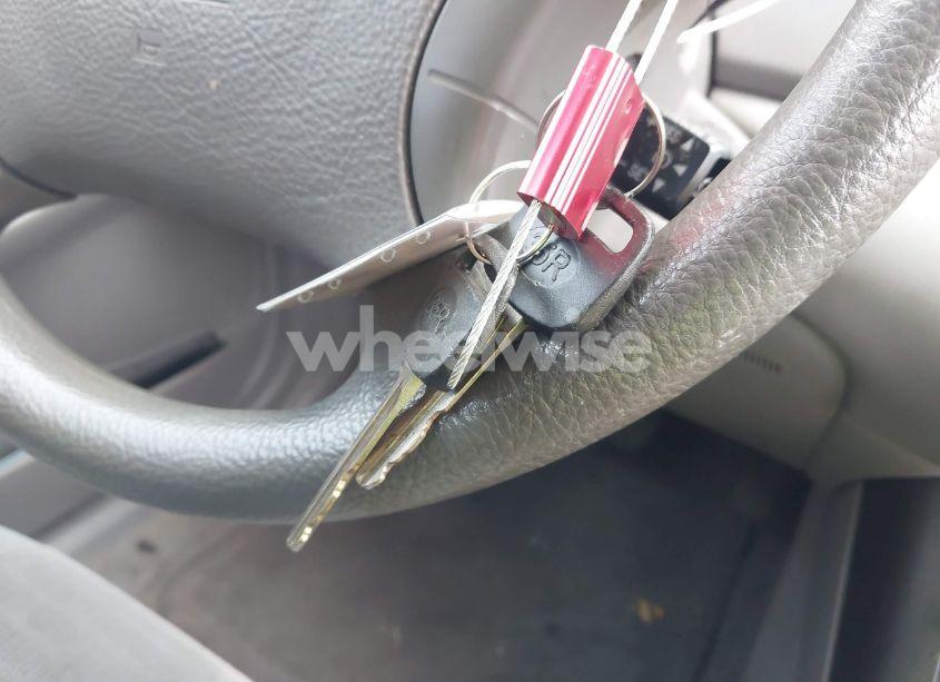 Photo 11 of 2006 Toyota Camry STD (VIN 4T1BE32K66U736271)