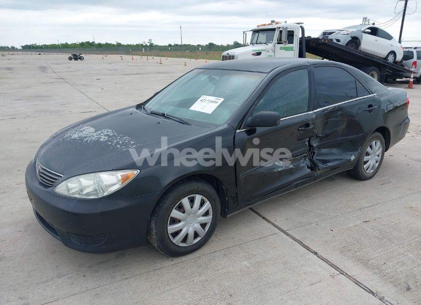 Photo 2 of 2006 Toyota Camry STD (VIN 4T1BE32K66U736271)