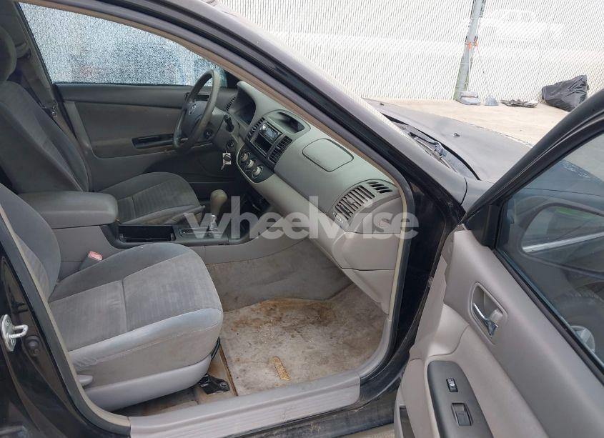 Photo 5 of 2006 Toyota Camry STD (VIN 4T1BE32K66U736271)