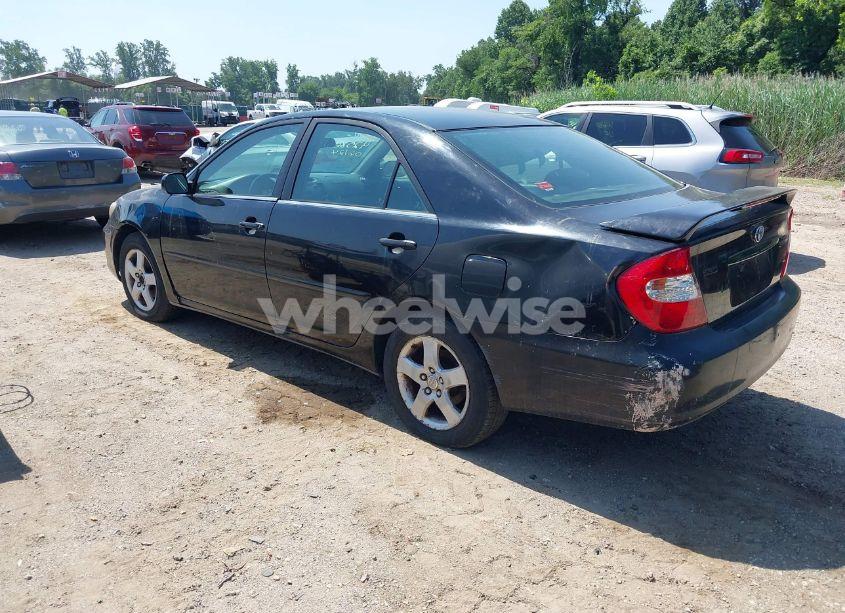 Photo 3 of 2002 Toyota Camry SE (VIN 4T1BE32K72U004323)
