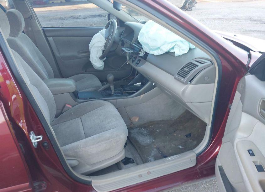 Photo 5 of 2002 Toyota Camry LE (VIN 4T1BE32K72U037600)