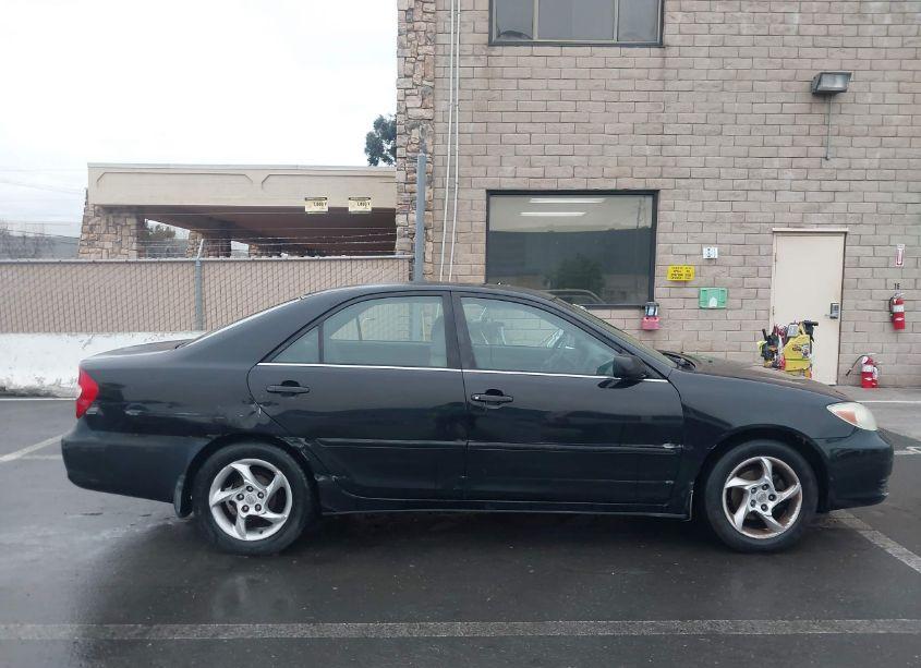 Photo 12 of 2002 Toyota Camry LE (VIN 4T1BE32K72U115597)