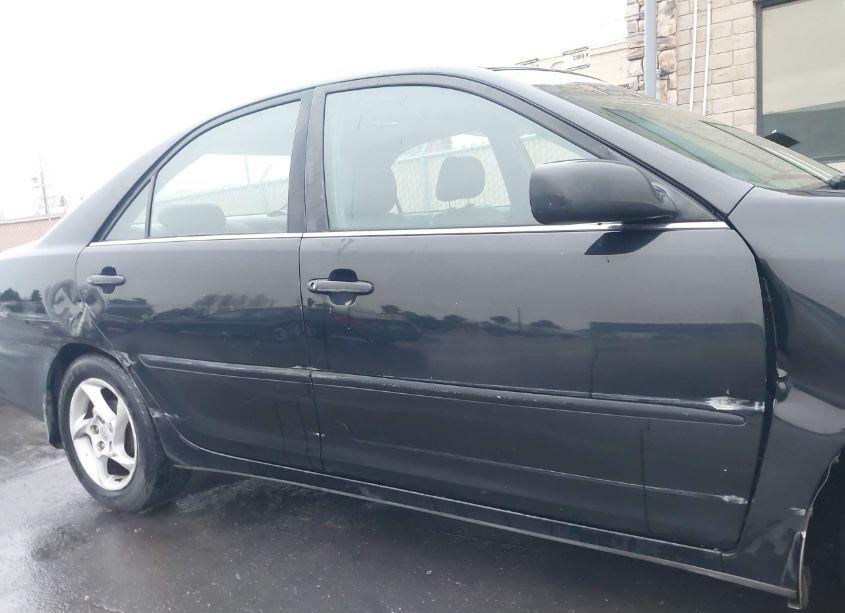 Photo 16 of 2002 Toyota Camry LE (VIN 4T1BE32K72U115597)