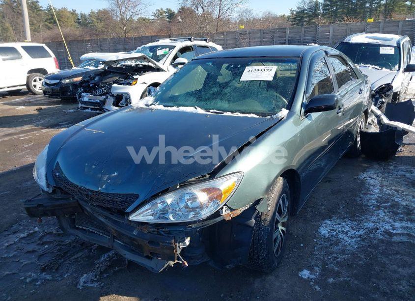 Photo 2 of 2002 Toyota Camry LE (VIN 4T1BE32K72U514879)