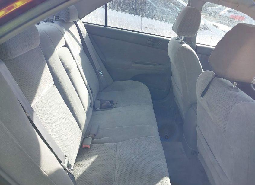 Photo 8 of 2002 Toyota Camry LE (VIN 4T1BE32K72U553620)