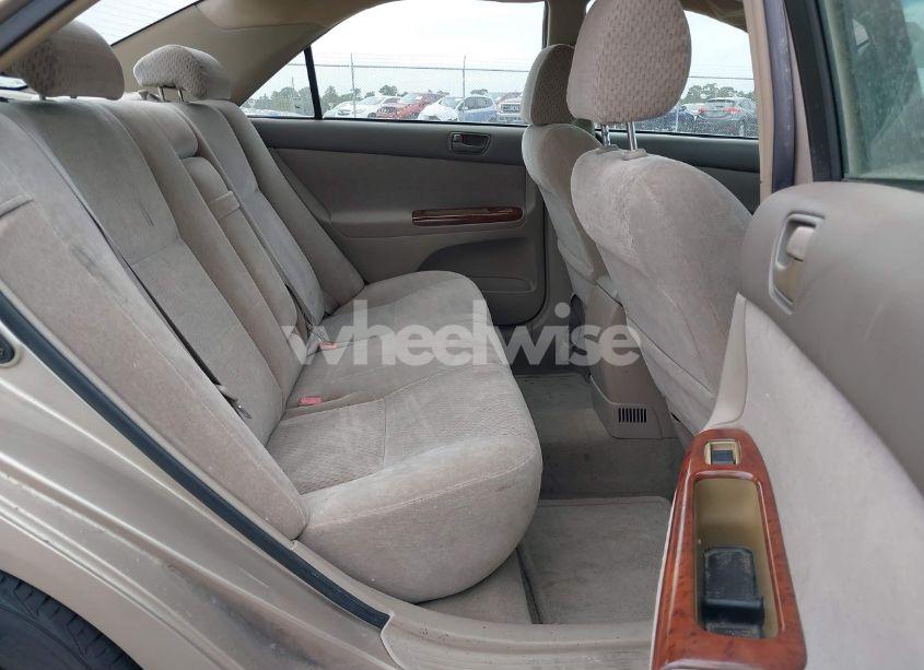 Photo 8 of 2002 Toyota Camry LE (VIN 4T1BE32K72U587489)