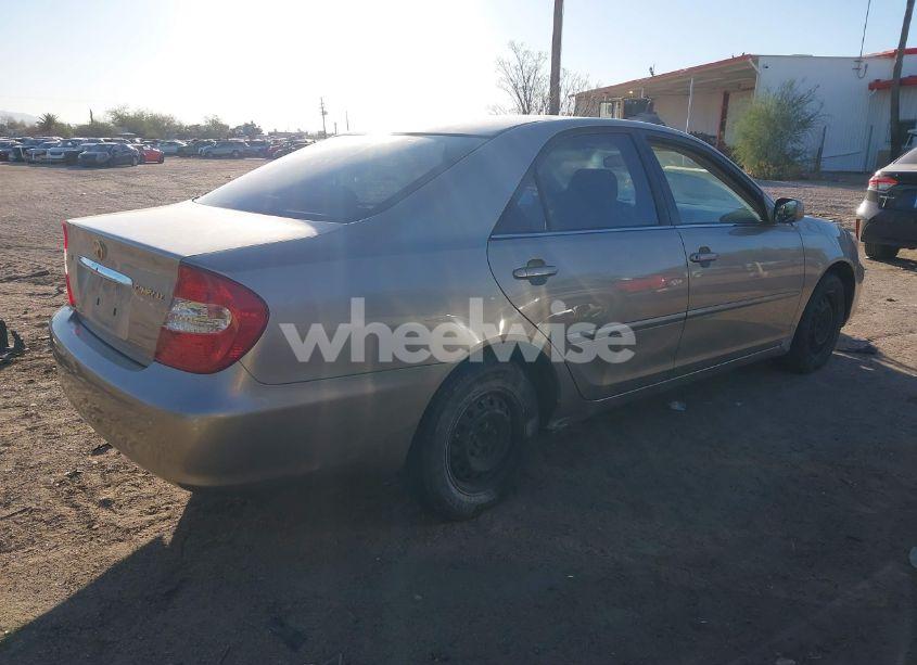 Photo 4 of 2002 Toyota Camry LE (VIN 4T1BE32K72U605523)