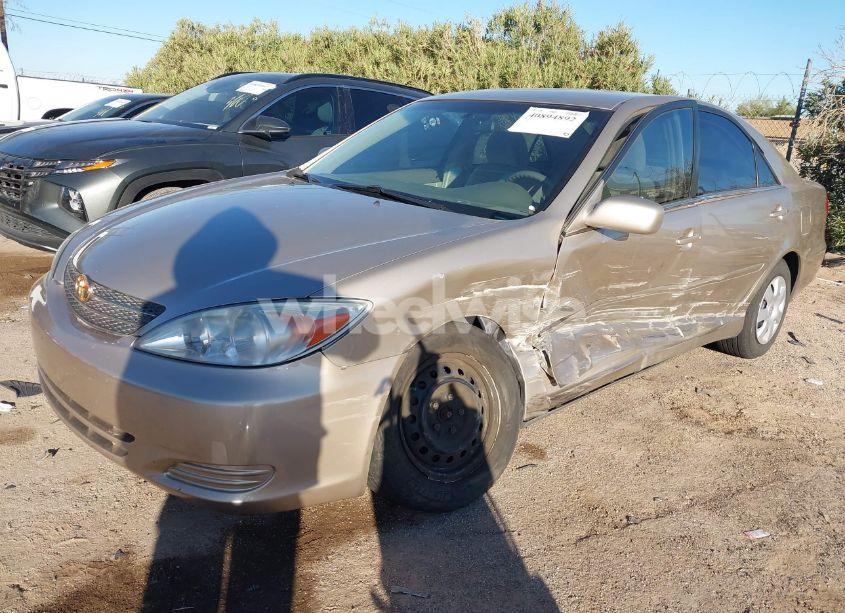 Photo 6 of 2002 Toyota Camry LE (VIN 4T1BE32K72U605523)