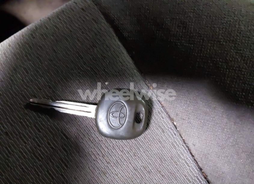 Photo 11 of 2003 Toyota Camry XLE (VIN 4T1BE32K73U136399)