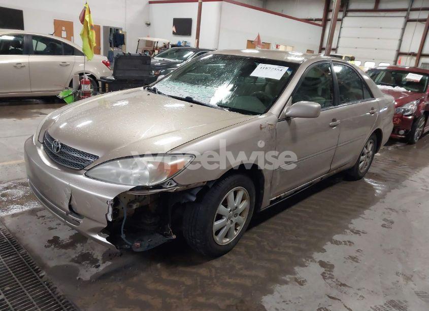 Photo 2 of 2003 Toyota Camry XLE (VIN 4T1BE32K73U136399)