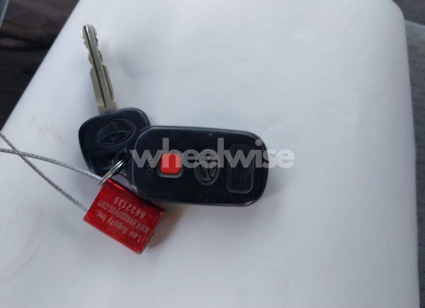 Photo 11 of 2003 Toyota Camry LE (VIN 4T1BE32K73U140341)