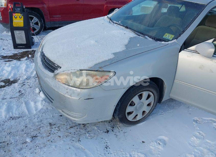 Photo 6 of 2003 Toyota Camry LE (VIN 4T1BE32K73U140341)