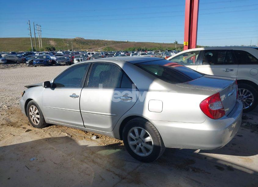 Photo 14 of 2003 Toyota Camry LE (VIN 4T1BE32K73U163330)