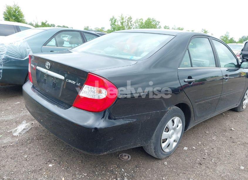 Photo 4 of 2003 Toyota Camry LE (VIN 4T1BE32K73U170228)