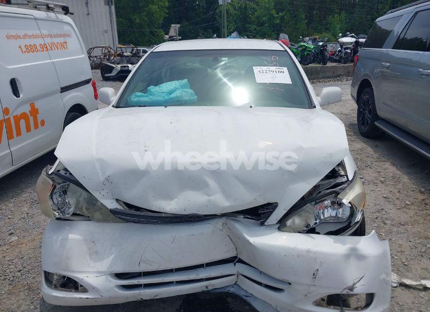 Photo 12 of 2003 Toyota Camry XLE (VIN 4T1BE32K73U170956)