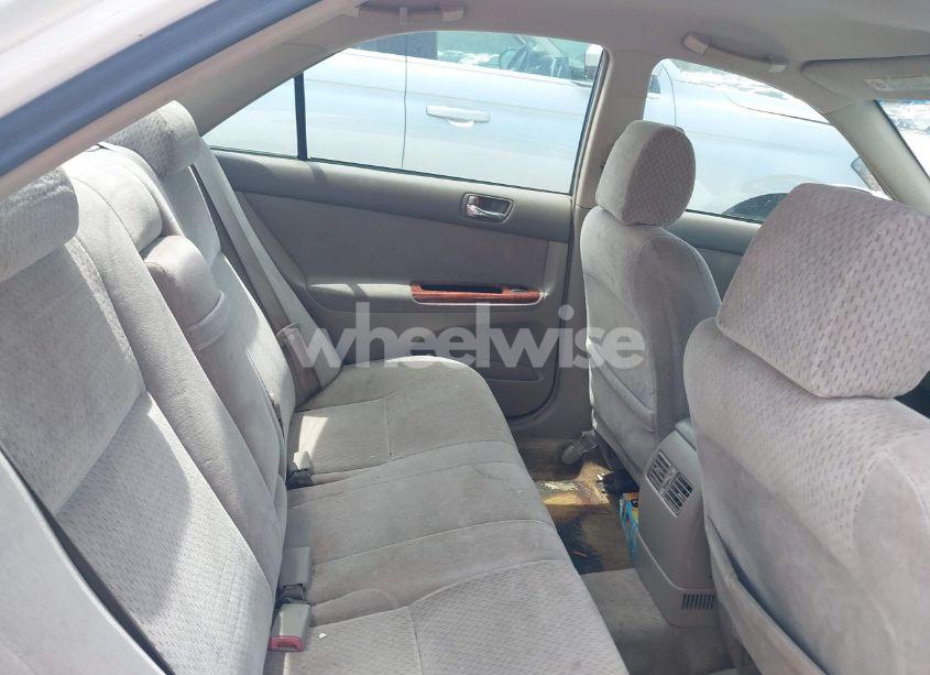 Photo 8 of 2003 Toyota Camry XLE (VIN 4T1BE32K73U170956)
