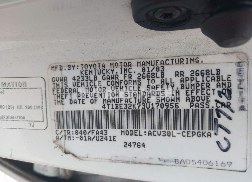 Photo 9 of 2003 Toyota Camry XLE (VIN 4T1BE32K73U170956)