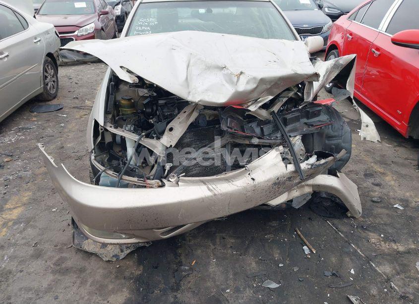 Photo 6 of 2003 Toyota Camry XLE (VIN 4T1BE32K73U178166)