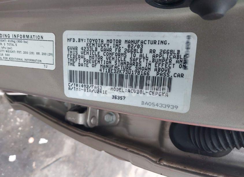 Photo 9 of 2003 Toyota Camry XLE (VIN 4T1BE32K73U178166)