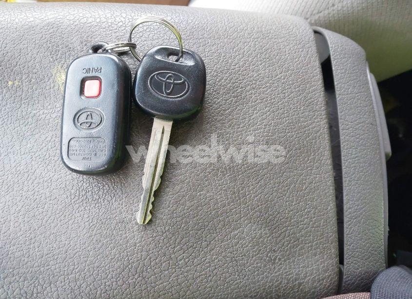 Photo 11 of 2003 Toyota Camry XLE (VIN 4T1BE32K73U179849)