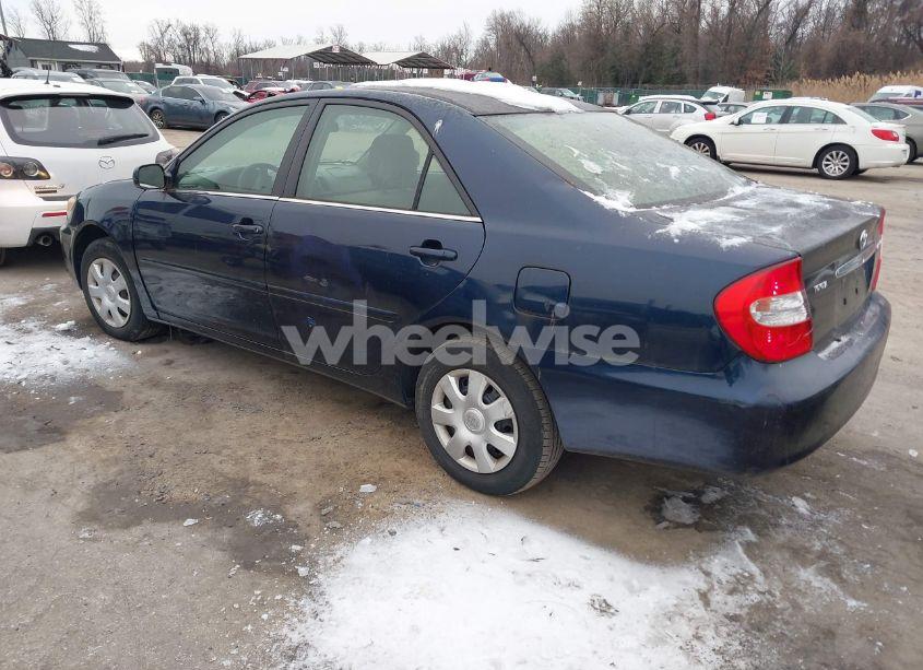 Photo 3 of 2003 Toyota Camry LE (VIN 4T1BE32K73U218309)