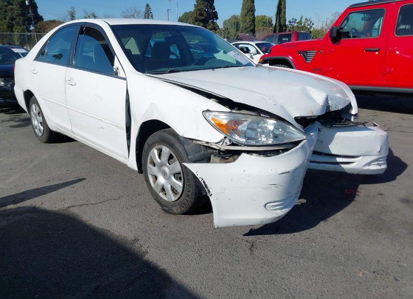 2003 Toyota Camry LE (VIN 4T1BE32K73U221551) main photo