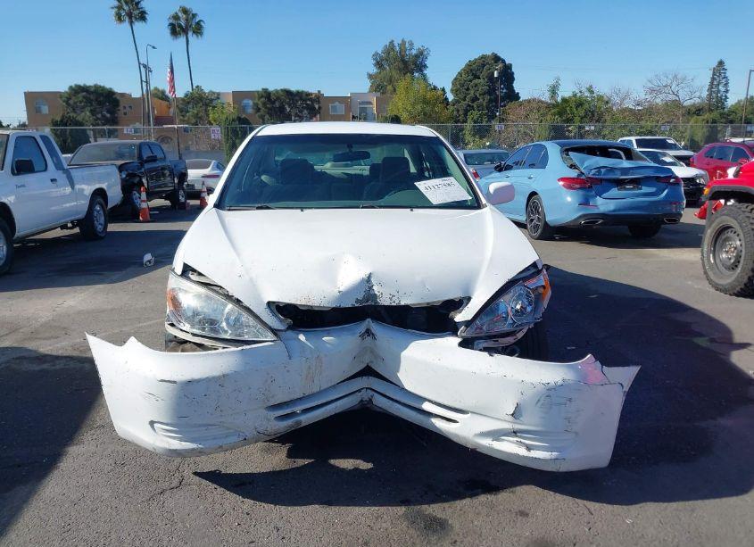 Photo 6 of 2003 Toyota Camry LE (VIN 4T1BE32K73U221551)