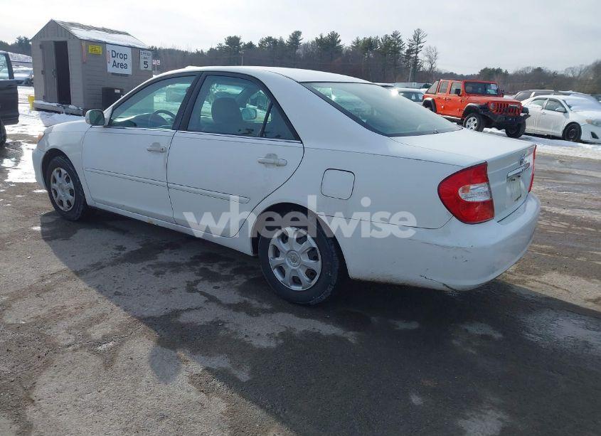 Photo 3 of 2003 Toyota Camry LE (VIN 4T1BE32K73U229830)