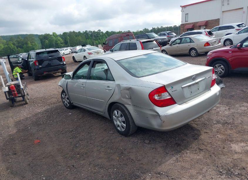 Photo 3 of 2003 Toyota Camry LE (VIN 4T1BE32K73U238818)